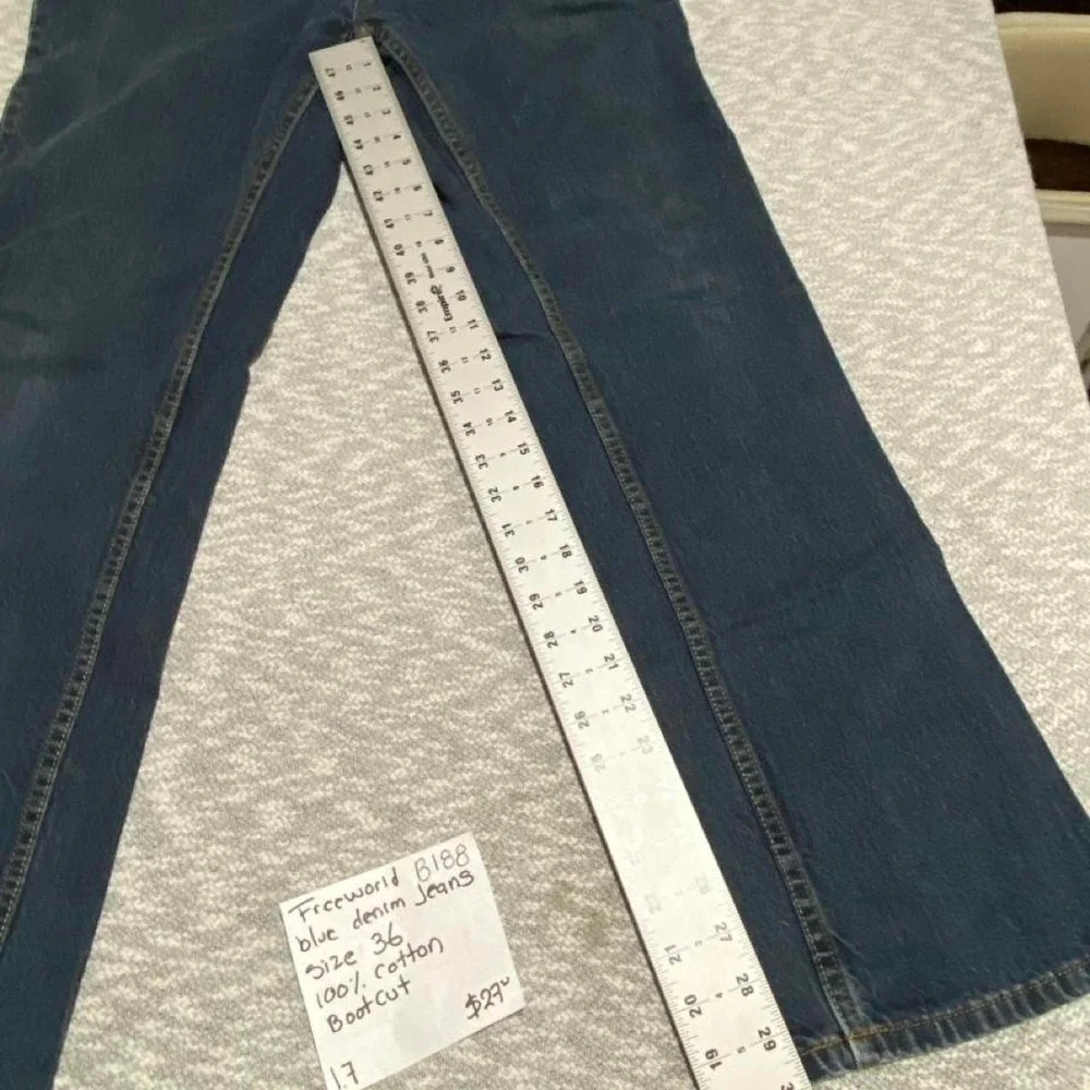 FreeWorld blue denim jeans  bootcut 100% cotton size 36. SKU-B188#denim